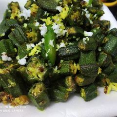 A picture of Bhindi stir fry.