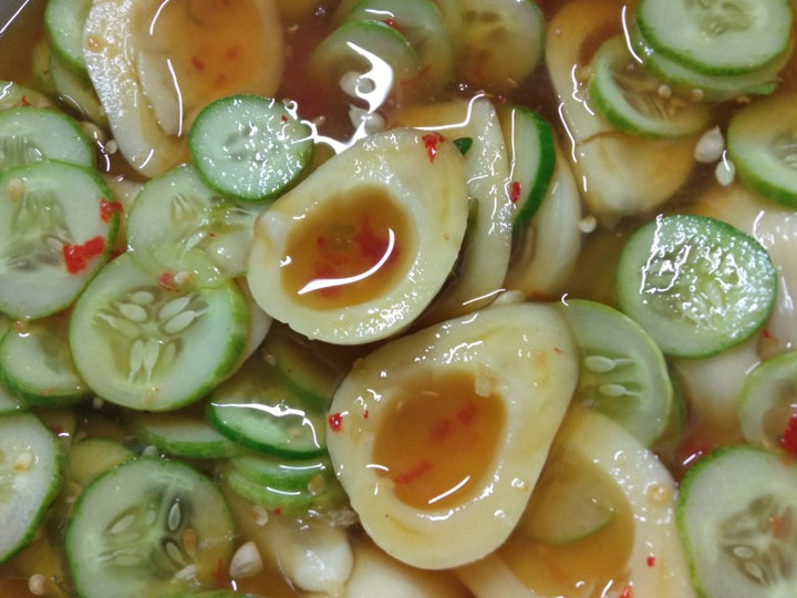 Cara Gampang Membuat Asinan salak timun dengan campuran gula merah dan asam jawa yang Bikin Ngiler