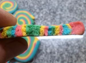 Una foto de Galletitas multicolor !!!