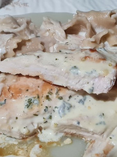 Una foto de Pollito. EXCLUSIVO...🐔... Salsita Roke