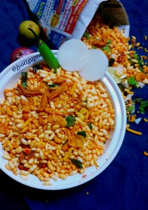 कोल्हापुरी भडंग (चिवड़ा) रेसिपी मुख्य फोटो