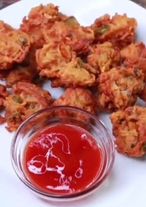 A picture of Maggi pakoda.