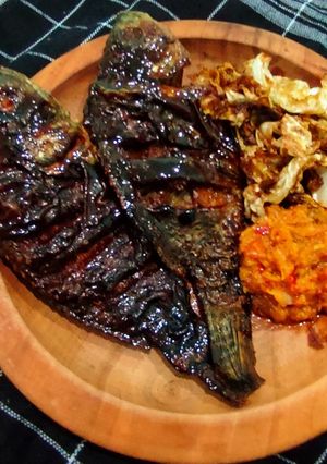 Foto resep Nila bakar, kol goreng dan sambal bawang siram