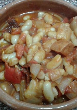 Una foto de Guiso de porotos express (Guiso blanco y rojo)