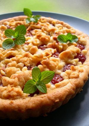 A picture of Cherry Crumble Tart.
