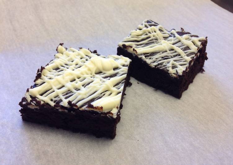 Recipe of Perfect Fudgy Avocado Brownies