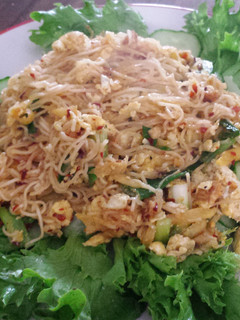 A picture of Stir-fried macci noodles and egg.