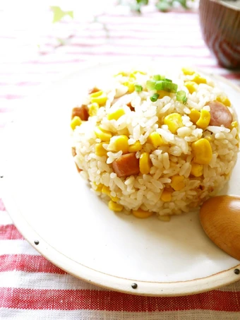 Easy Steps to Prepare Corn and Sausage Fried Rice with Butter Soy Sauce the So Delicious Can spoil the tongue