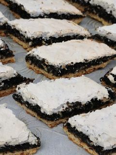 Habos almás-mákos sütemény recept fotója