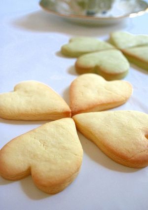 A picture of Milk and Milk Matcha Cookies Using Vegetable Oil.