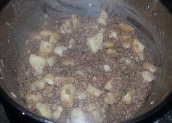 How To Making Recipe Dads Beef and Potato Goulash Delicious Simple How To Making Recipe Dads Beef and Potato Goulash Delicious Simple