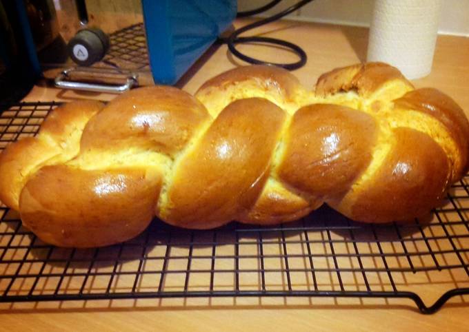Zopf - Swiss Sunday bread Recipe by hulajules - Cookpad