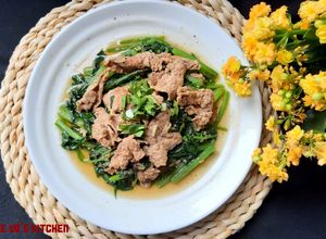 Hình của món Cải bó xôi xào thịt bò.