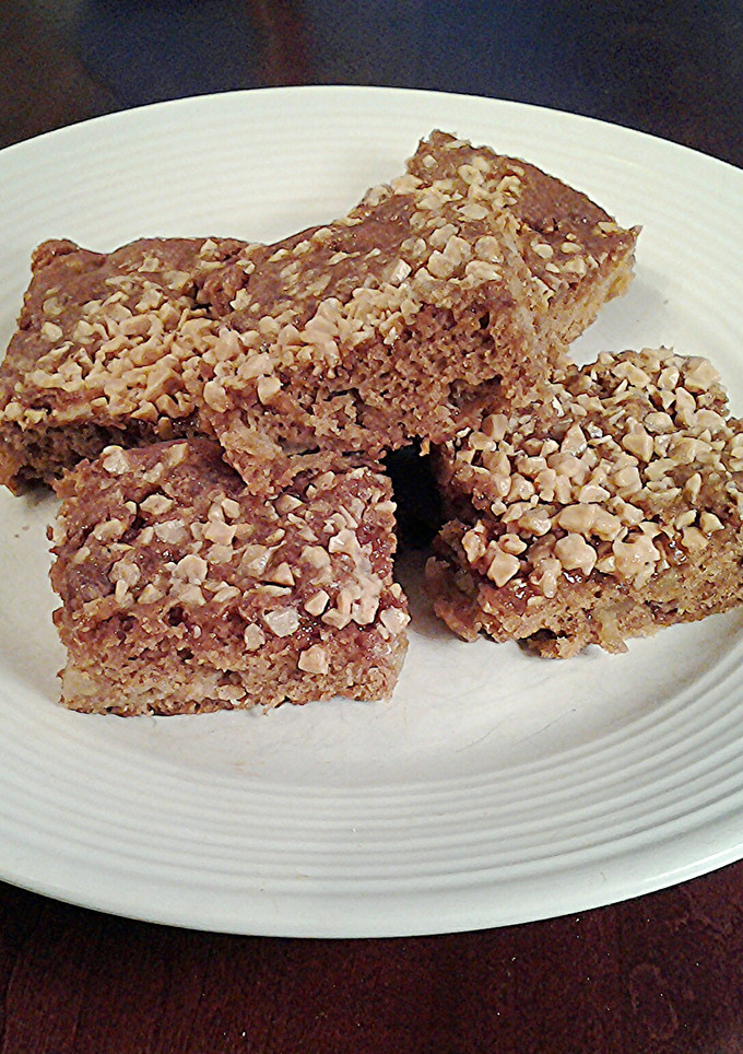 A picture of Apple Pie Spice Bars.
