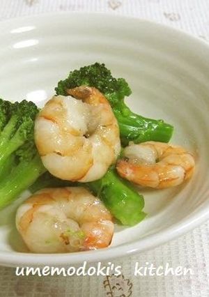 A picture of Lightly-seasoned Shrimp and Broccoli for Bentos.