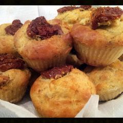 A picture of AMIEs Muffin Pizza.