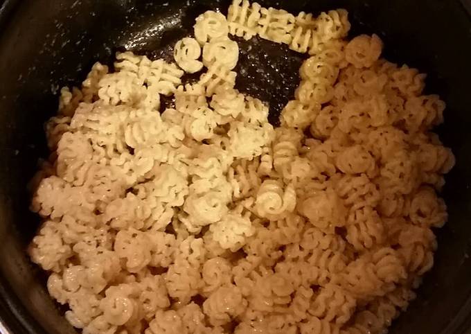 Step-by-Step Guide to Make Delicious Garlic Parmesan Noodles