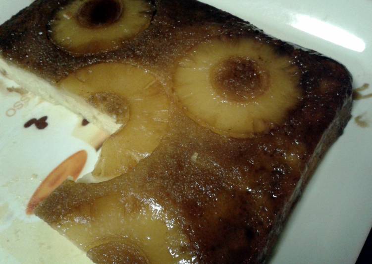 Pine apple upside_down cake