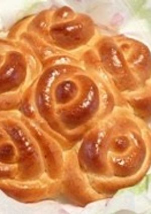 A picture of Bouquet of Roses Bread.