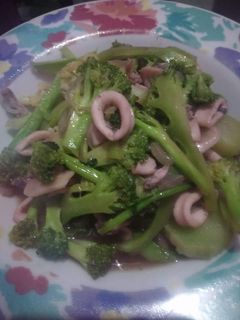 Foto resep Tumis brokoli cumi