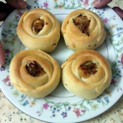 A picture of Rose Rolls.