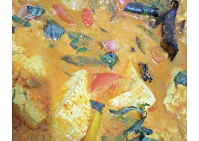 Mangut Ikan Asap dan Telur Puyuh Khas Semarang