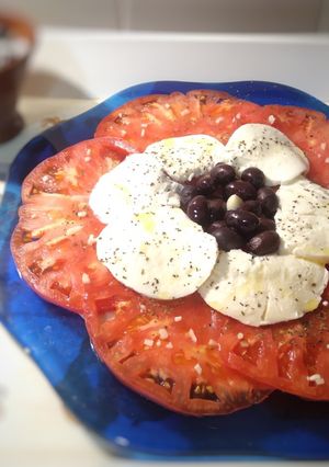 Una foto de Carpaccio de tomate rosa de Barbastro