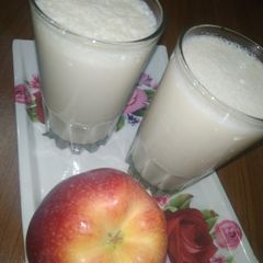 Apple Banana shake A picture of Apple Banana shake.
