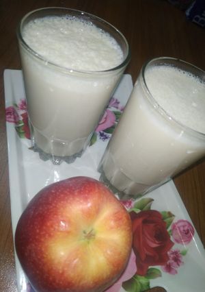 A picture of Apple Banana shake.
