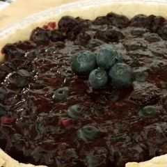 A picture of Easy Any-Berry Pie.