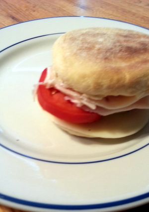 A picture of taisen's easy to go english muffin sandwich.