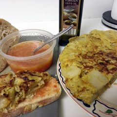 A picture of Tortilla de Patatas y Pan con Tomate- Spanish omelette Tapas.