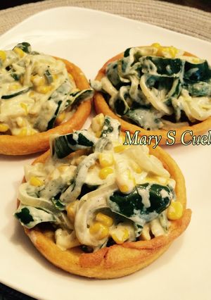 Una foto de Sopes de rajas con elote 🌽🌽