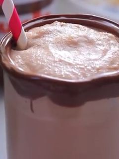 صورة لوصفة ميلك شيك بالنوتيلا