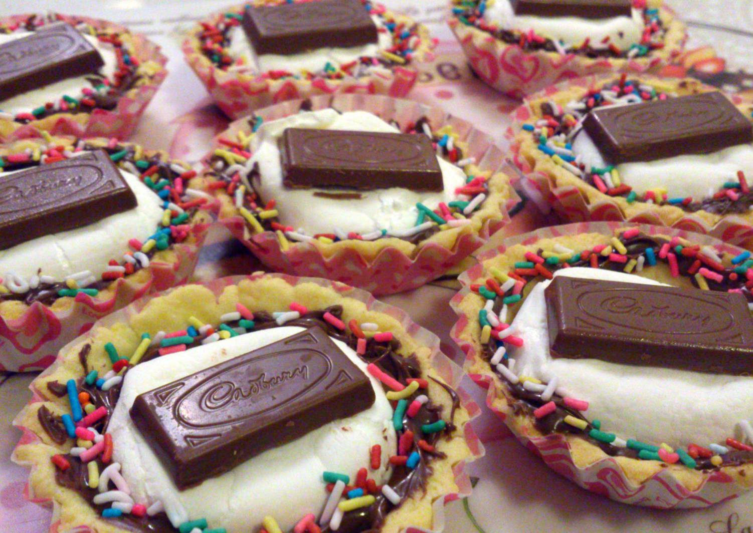 chocolate marshmallow tarts Recipe by Florence leung Cookpad