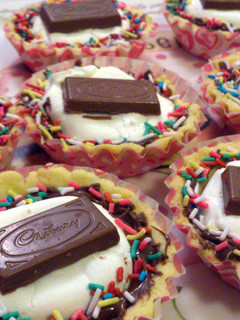 A picture of chocolate marshmallow tarts.