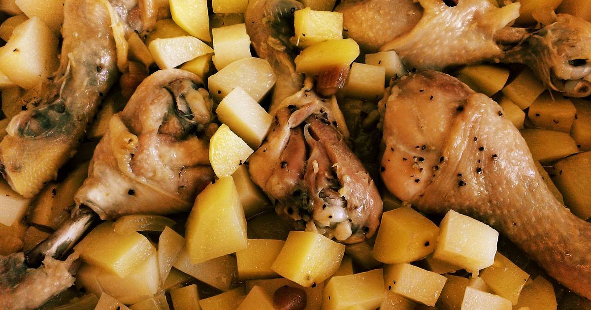 L's Easy Drumsticks & Potatoes in the Oven Recipe by L_BJ Cookpad