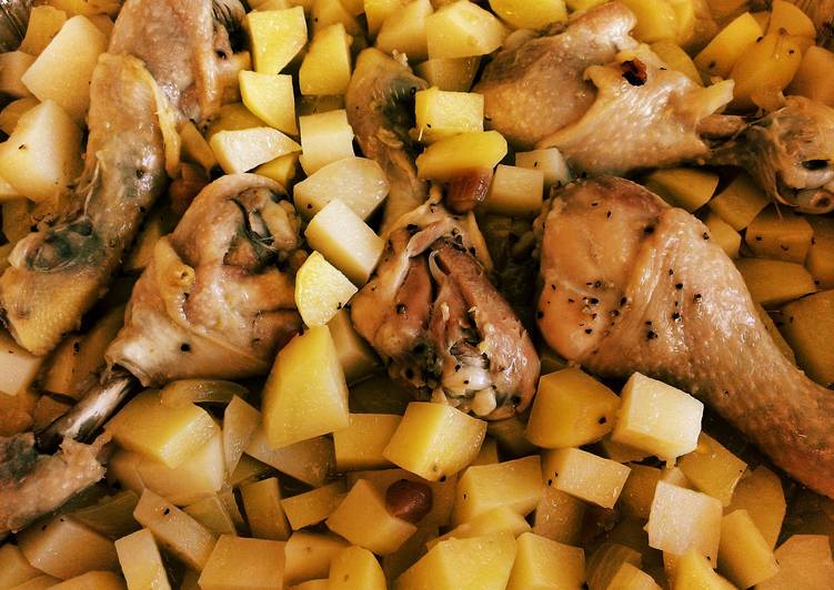 Recipe of Award-winning L&#39;s Easy Drumsticks &amp; Potatoes in the Oven