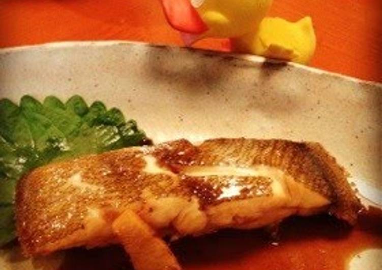 Healthy Recipe of Easy Soy Sauce Flavored Flounder in a Frying Pan