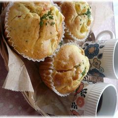 A picture of Spicy German Potato Muffins.