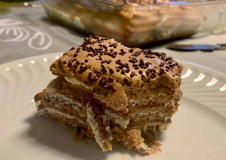 Tarta de galletas con mousse de chocolate y vino de Oporto
