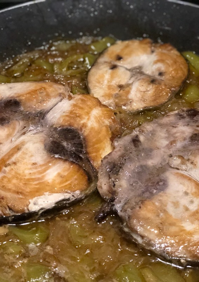 Una foto de Bonito del Cantábrico encebollado