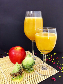 Hình của món Nước Ép Thơm Táo🍍🍎.