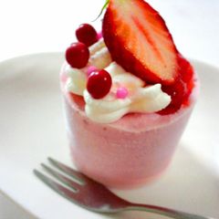 A picture of Strawberry Mousse Cake.