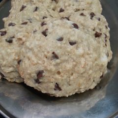 Oatmeal/ chocolate chips cookies A picture of Oatmeal/ chocolate chips cookies.