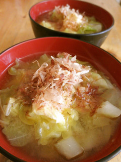 A picture of My Father's Recipe for Spring Cabbage Miso Soup.