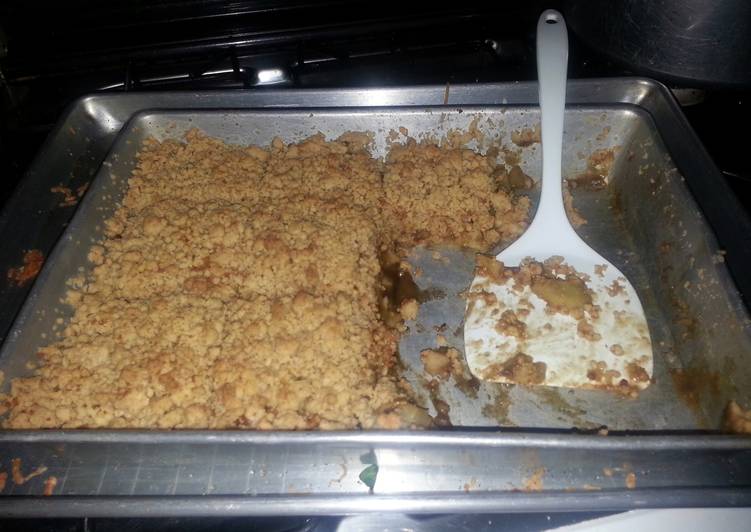 Easiest Way to Make Super Quick Homemade Apple Crisp