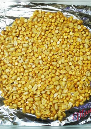 A picture of Peanut-Chana-Coconut lai/chikki.