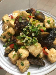 椒鹽皮蛋炸豆腐 的食譜成品照片