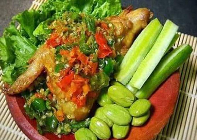 Resep Ayam goreng sambal ijo #ibupelindungsetia #warisanibu, Lezat